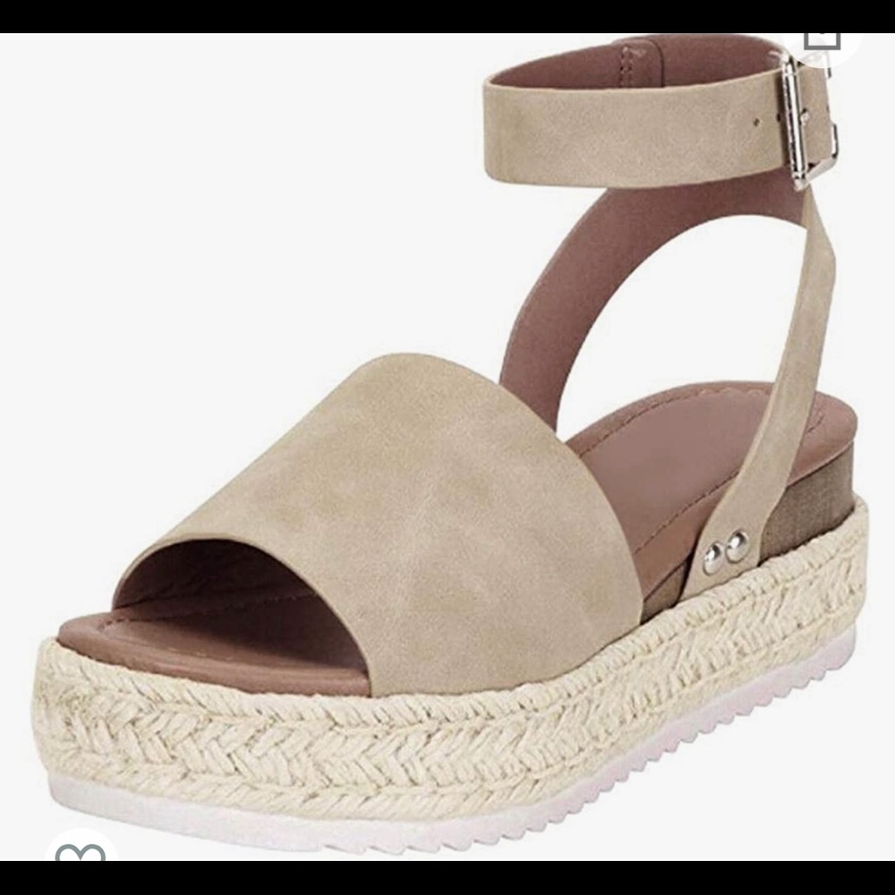Womens espadrilles, wide width, brand new never worn